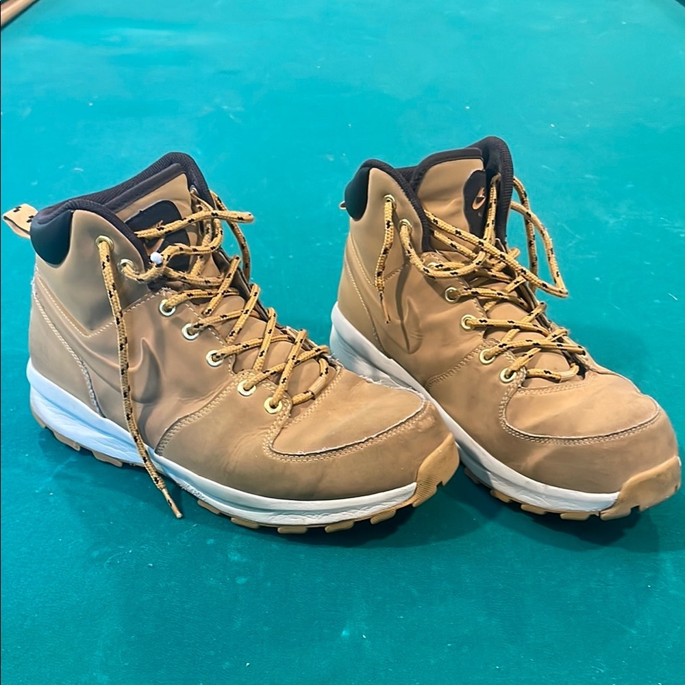 Nike Brown Men's Boots